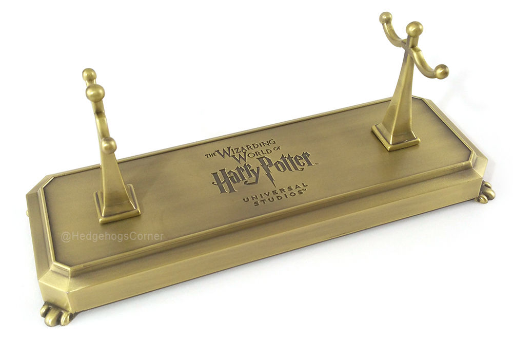 Wizarding World of Harry Potter Metal Two Wand Display Stand Universal  Studios