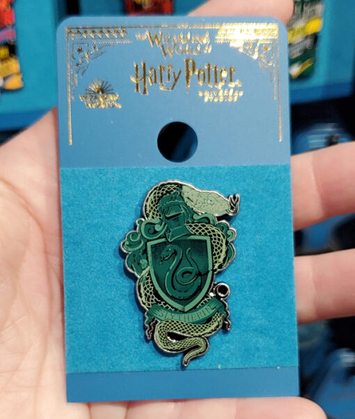 Wizarding World of Harry Potter Universal Studios Parks Pin - Slytherin Crest Snake