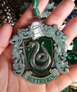 Wizarding World of Harry Potter Universal Studios Parks Holiday Ornament Metal Enamel Slytherin Crest