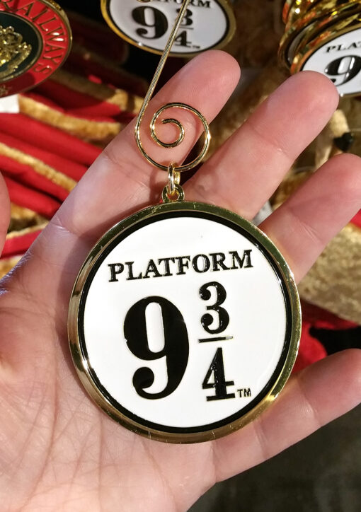 Wizarding World of Harry Potter Universal Studios Parks Holiday Ornament Round Metal Platform 9 3/4 Sign