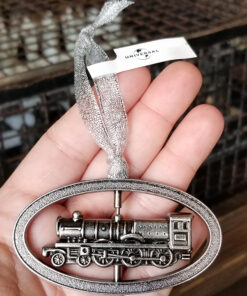 Wizarding World of Harry Potter Universal Studios Parks Holiday Ornament Oval Hogwarts Express Train