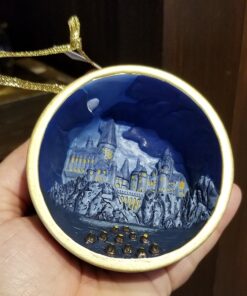 Wizarding World of Harry Potter Universal Studios Parks Holiday Ornament Hogwarts Castle Relief Globe