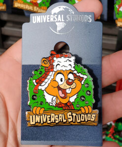 Earl the Squirrel Universal Studios Parks Winter Holiday Light Up Pin