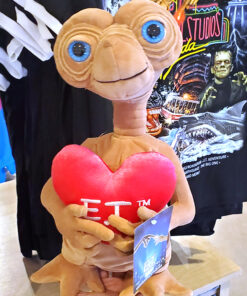 ET the Extra Terrestrial Universal Studios Parks 18” Plush Toy with a Heart