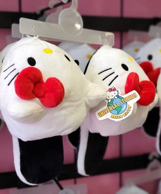 Hello Kitty Universal Studios Parks Plush Adult Slippers - White Hello Kitty