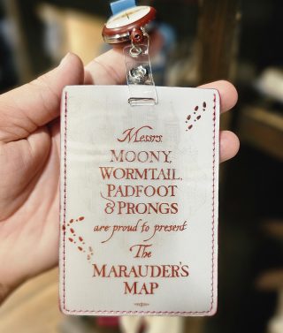 Wizarding World of Harry Potter Universal Studios Parks Burgundy Marauders Map Retractable Badge Reel