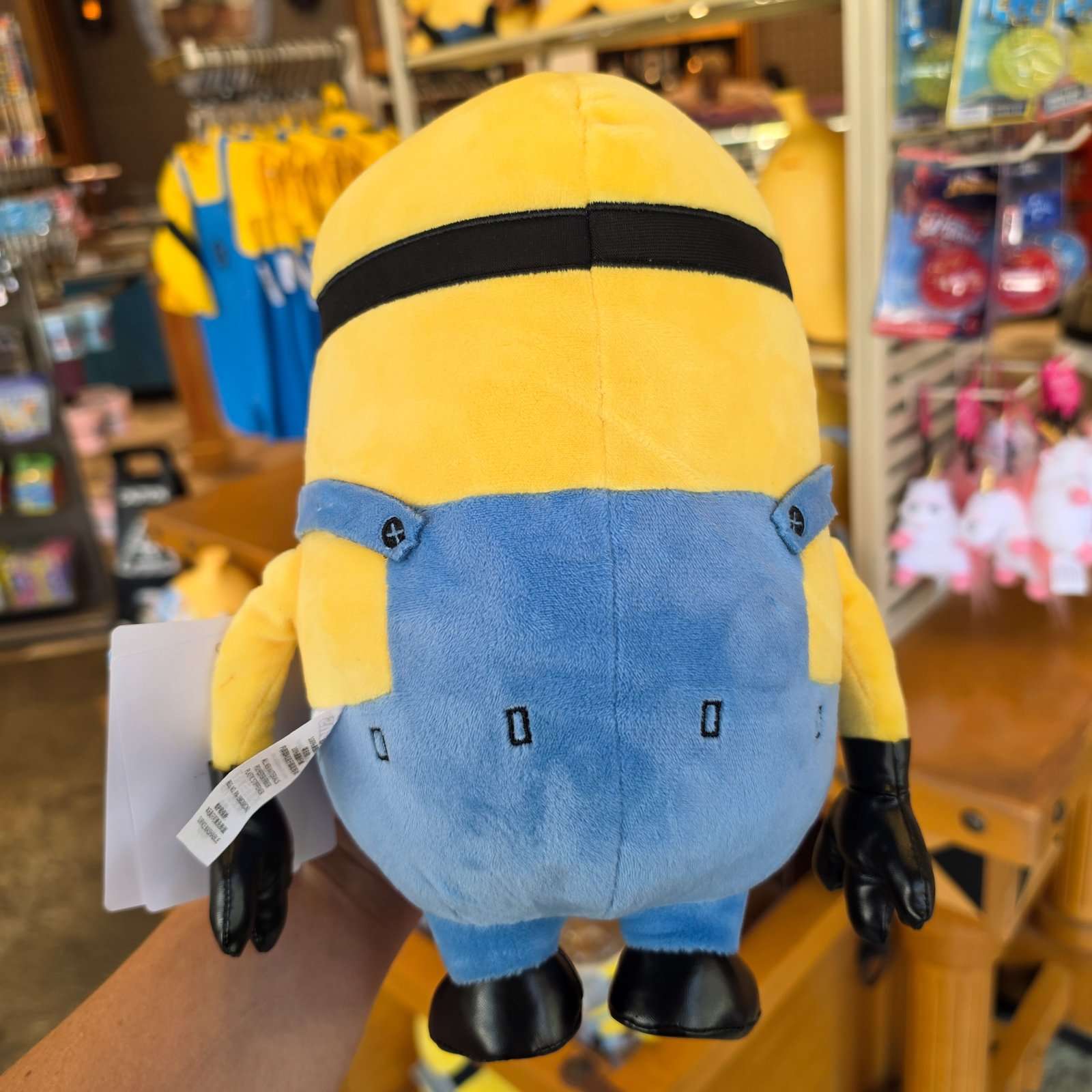 Minions One-Eyed Plush 2026 Universal Studios Parks Exclusive - Image 3